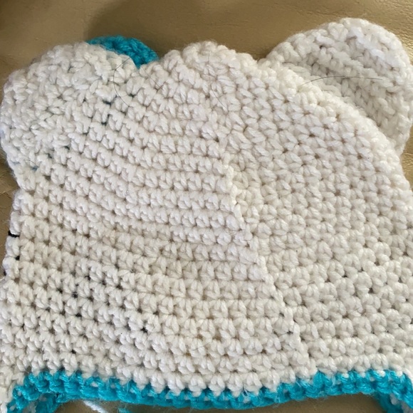 Hello Kitty winter hat - Picture 7 of 8